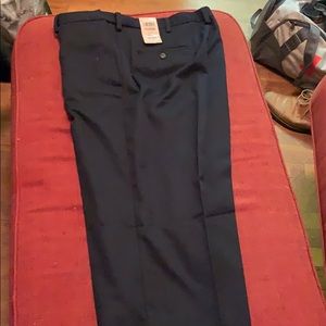 Haggar Classic fit Black Dress Pants 36x32
